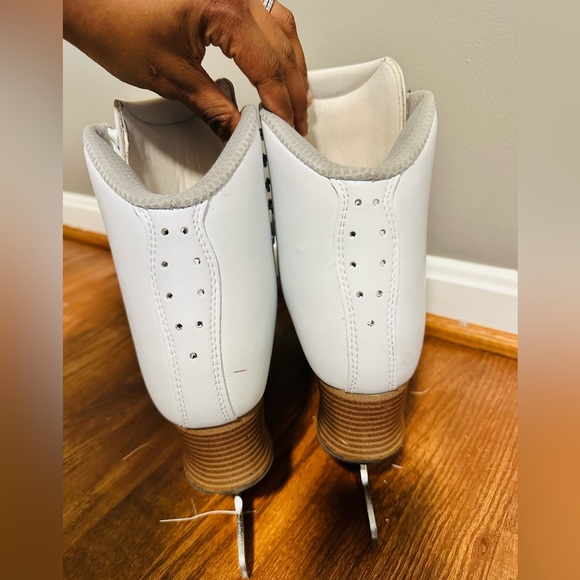 Jackson Freestyle Figure Skates 7.5 Aspire XP Blade 9.75” - Picture 2 of 9